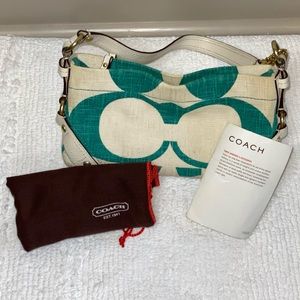 Coach Carly shoulder bag